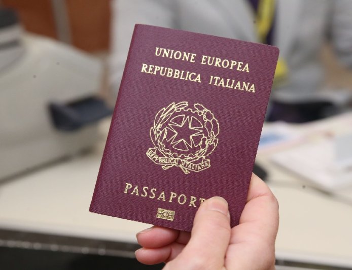 دليل شامل لتأشيرة شنغن إيطاليا وفرص الاستقرار الأوروبي