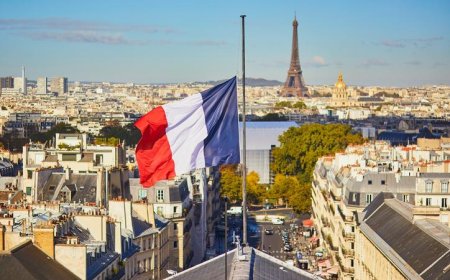 كيف تحصل على عقد عمل في فرنسا 2026؟ الشروط، الرواتب وأفضل طرق التقديم