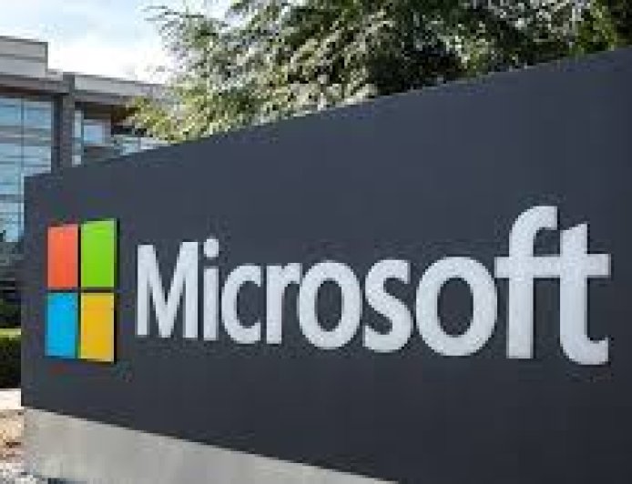 تدريب Microsoft في أمريكا 2026: فرصة مدفوعة لمدة 12 أسبوع للطلبة (الدليل الكامل)