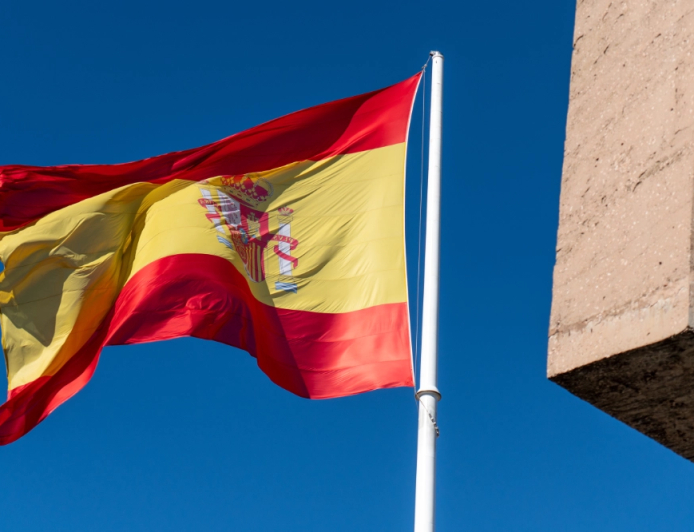 هل تبحث عن تطوير مهاراتـــــــك مجــــانا؟ إليك 500 مقعد متاح في دورات تضمــــــن لك التوظيــف مبـــــاشرة في إسبـــــانيا