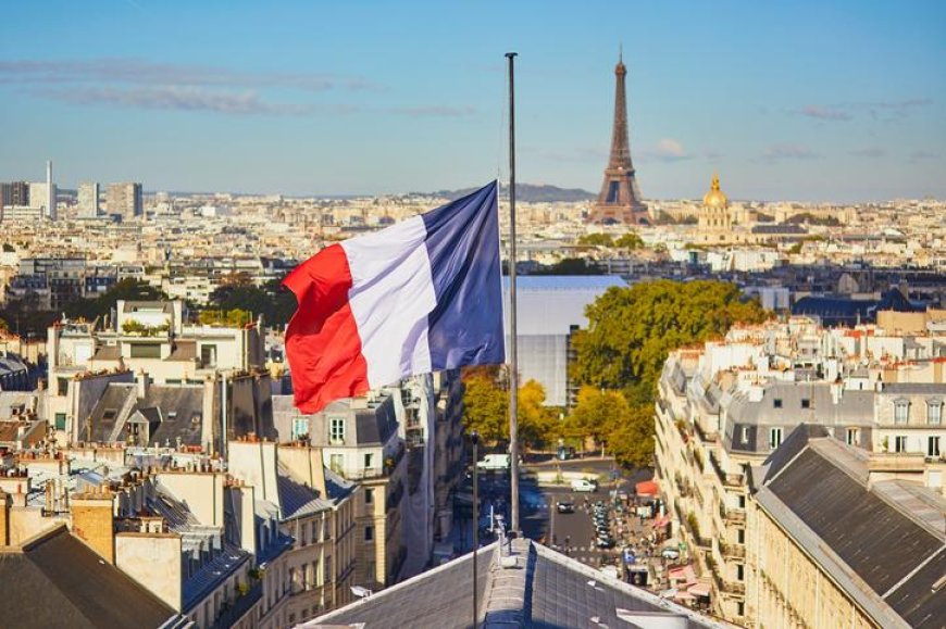 كيف تحصل على عقد عمل في فرنسا 2026؟ الشروط، الرواتب وأفضل طرق التقديم